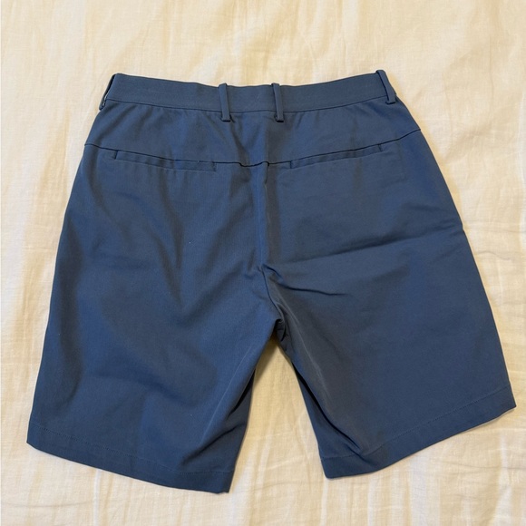 Vince Shorts - Picture 3 of 7